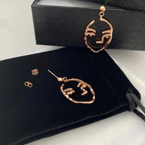 Earing Abstract face earrings - Picture 3 of 4